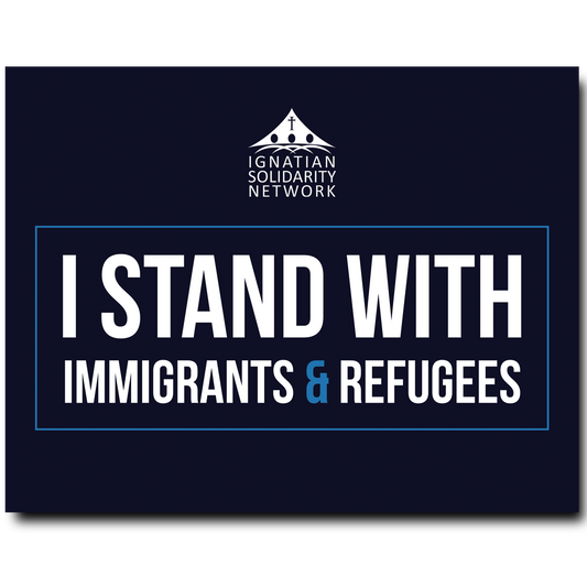 "I stand with immigrants and refugees" Rally Signs (Pack of 25)
